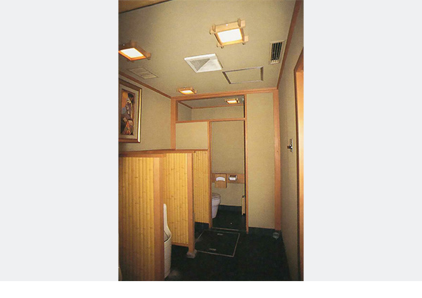 □展示品 灰皿 手堤黒檀 和室 お茶室 日本間 料亭 旅館 □展示品 灰皿